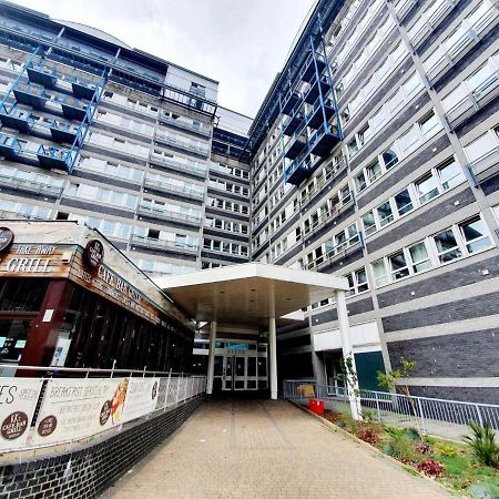 Charming 1-Bedroom Apartment In Woolwich London Exterior photo