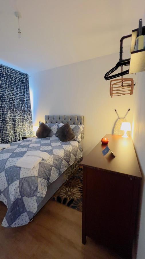 Charming 1-Bedroom Apartment In Woolwich London Exterior photo