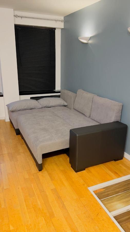 Charming 1-Bedroom Apartment In Woolwich London Exterior photo